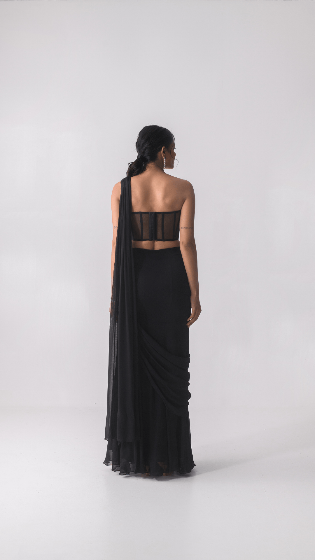 Noir corset drape