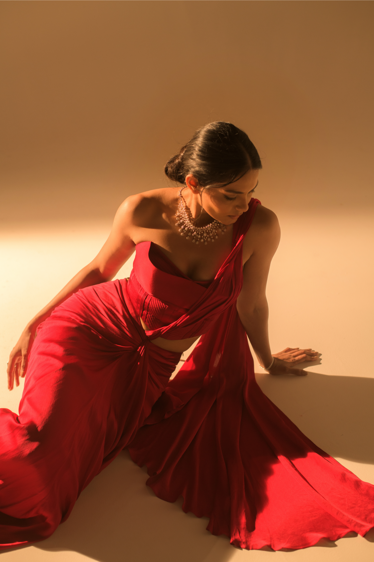 Scarlet Sculpt Drape Set
