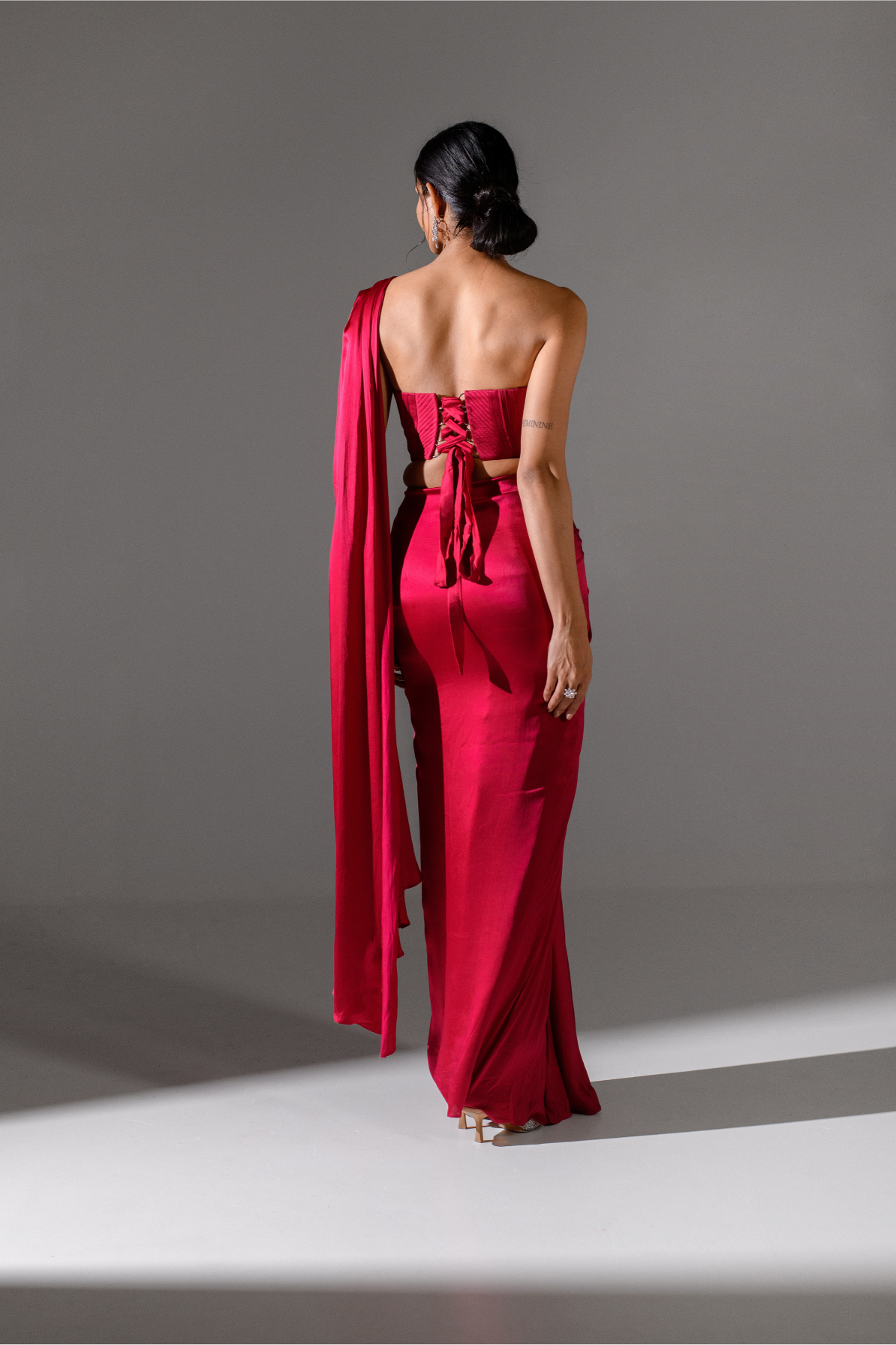 Scarlet Sculpt Drape Set