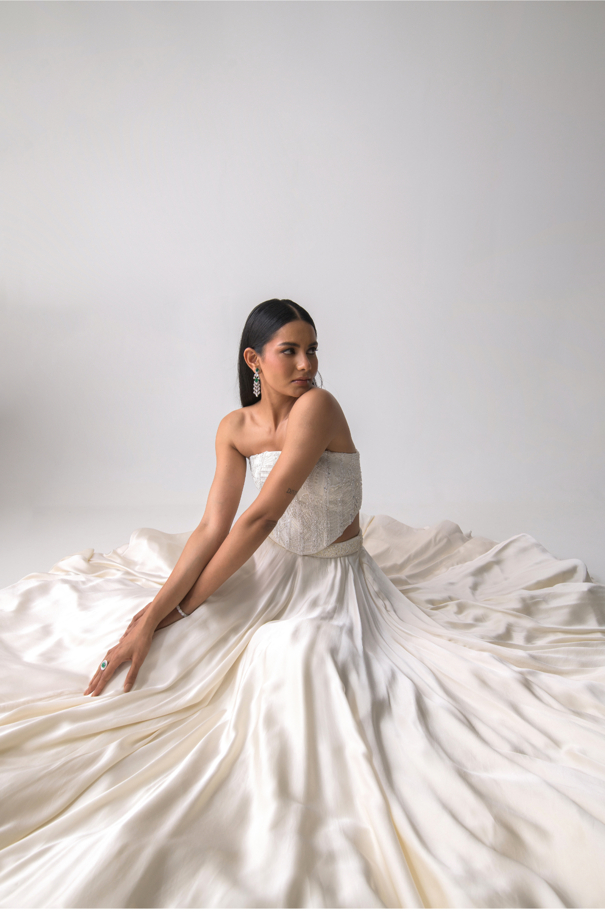 Snowlit Silhoutte Skirt Set